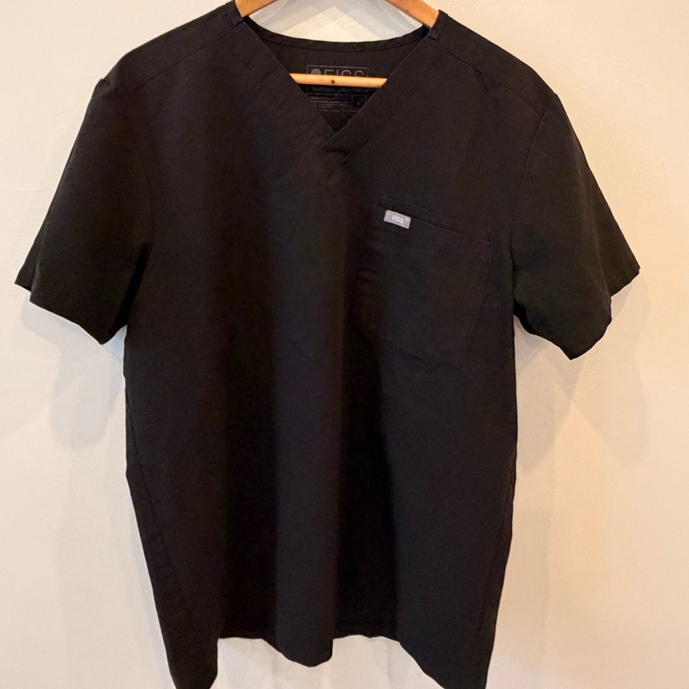 FIGS Technical Collection Scrub Top Black Women’s Medium V-Neck Medical Uniform